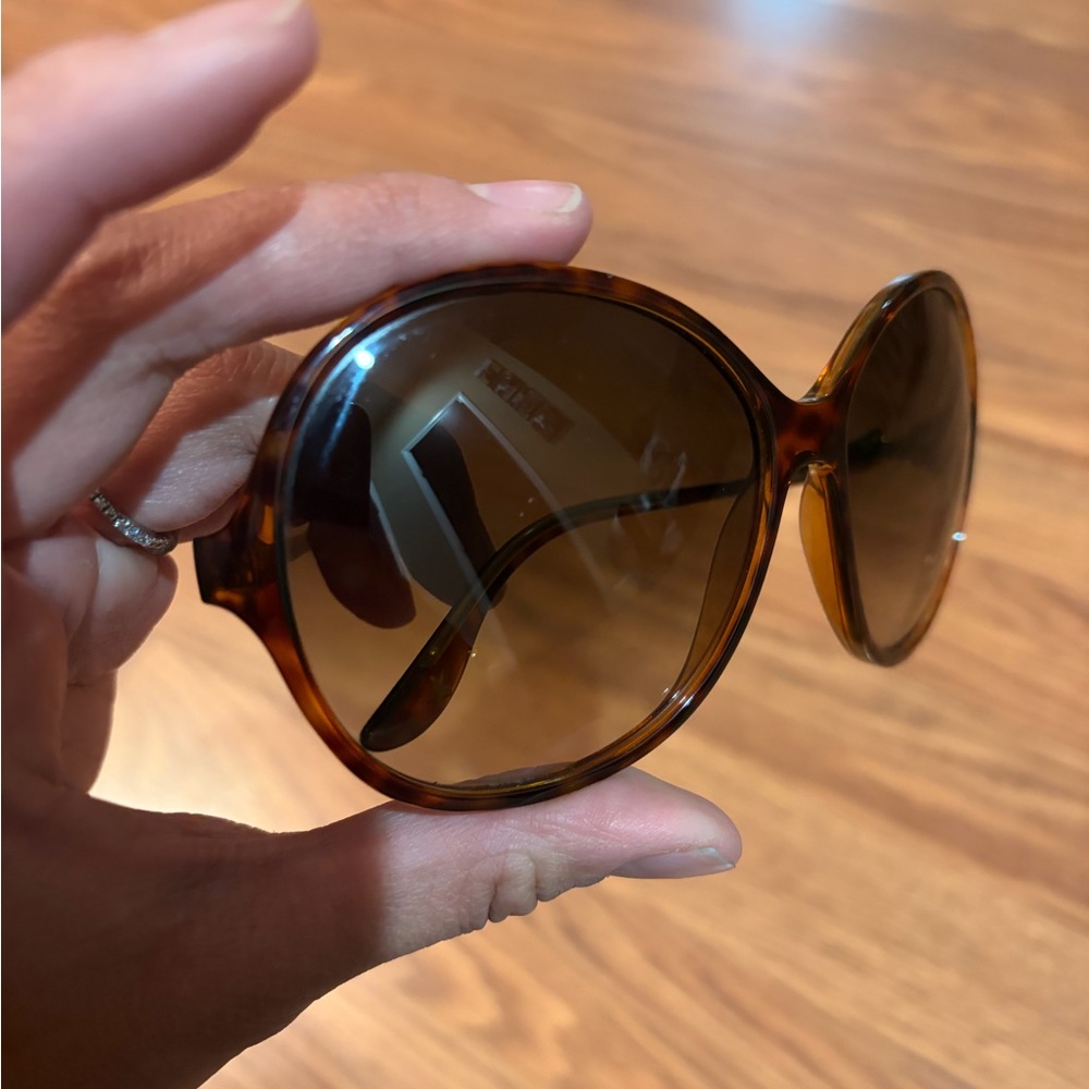 Jimmy Choo Belle/S Sunnies ☀️😎 - Picture 5 of 8